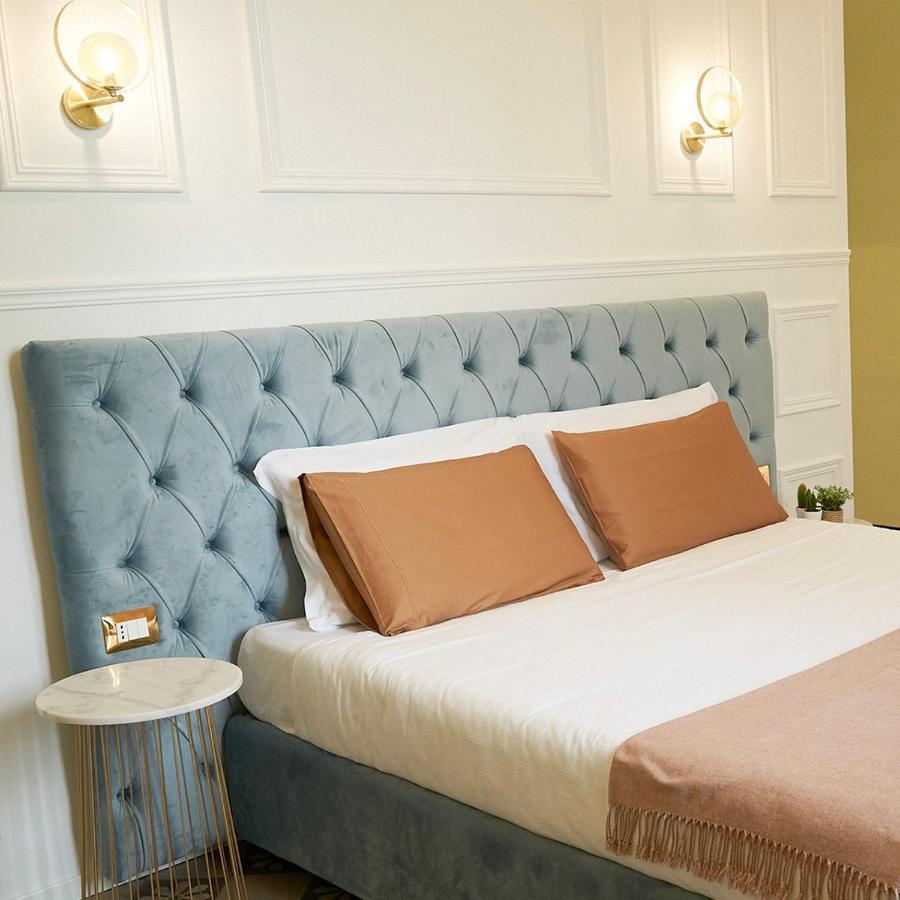 Toscano Palace Luxury Rooms คาตาเนีย ภายนอก รูปภาพ
