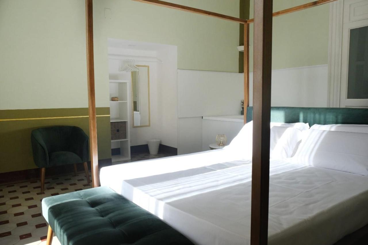 Toscano Palace Luxury Rooms คาตาเนีย ภายนอก รูปภาพ
