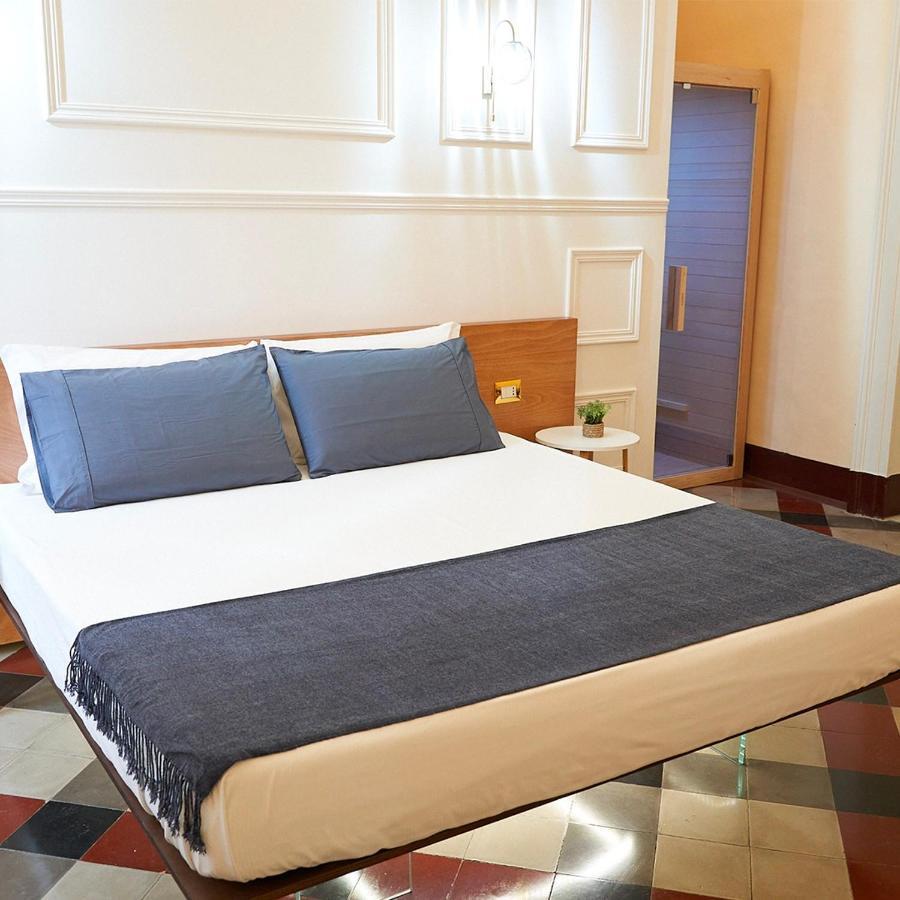 Toscano Palace Luxury Rooms คาตาเนีย ภายนอก รูปภาพ
