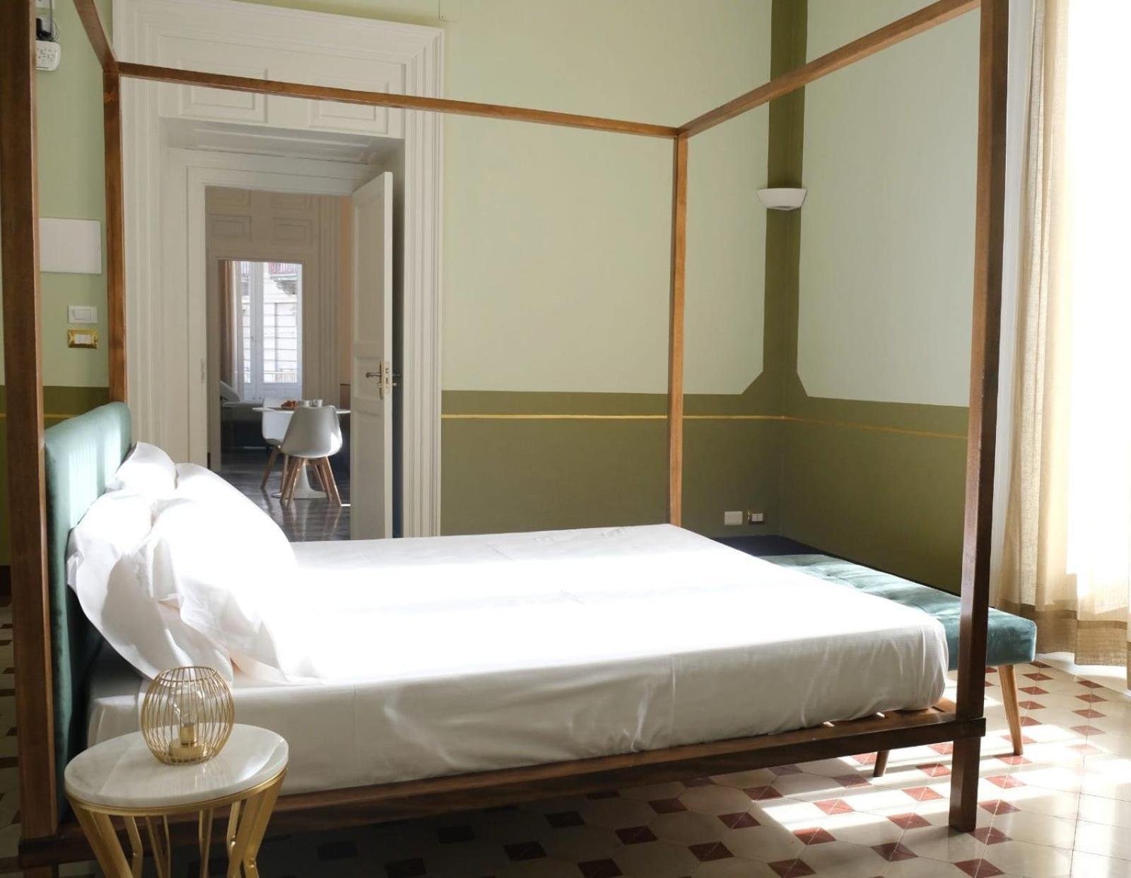 Toscano Palace Luxury Rooms คาตาเนีย ภายนอก รูปภาพ